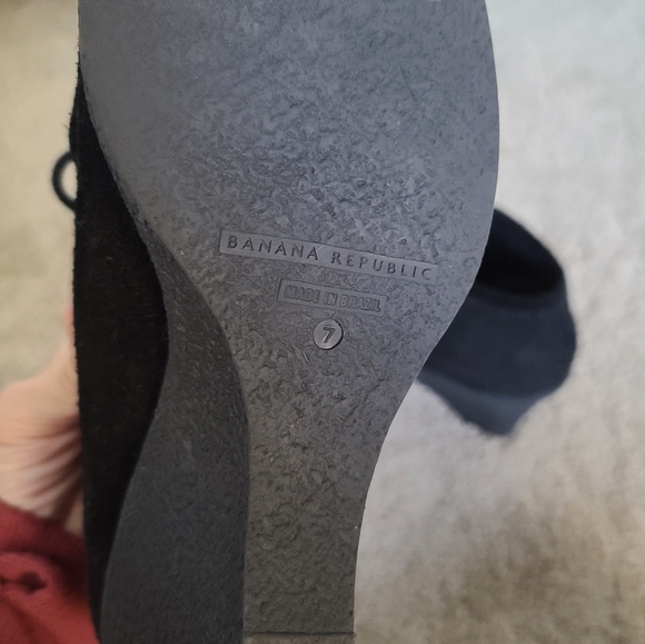 Like new, Banana Republic rare VTG suede wedge booties size 7 - Picture 8 of 8